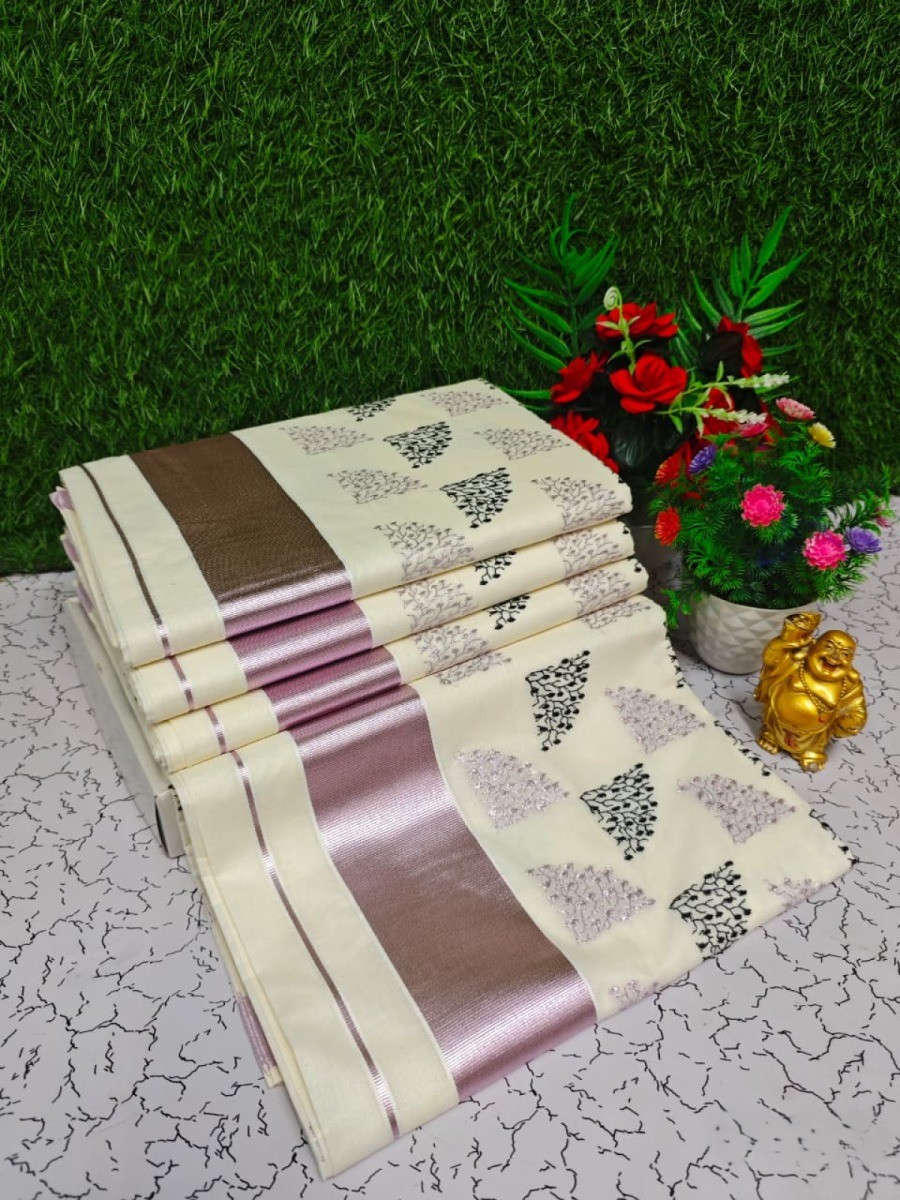 Elegant Leaf Weave Kerala Cotton Saree